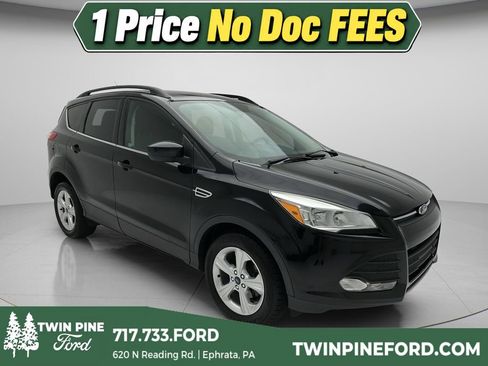 Used 2016 Ford Escape SE w/ Equipment Group 201A FWD image 1