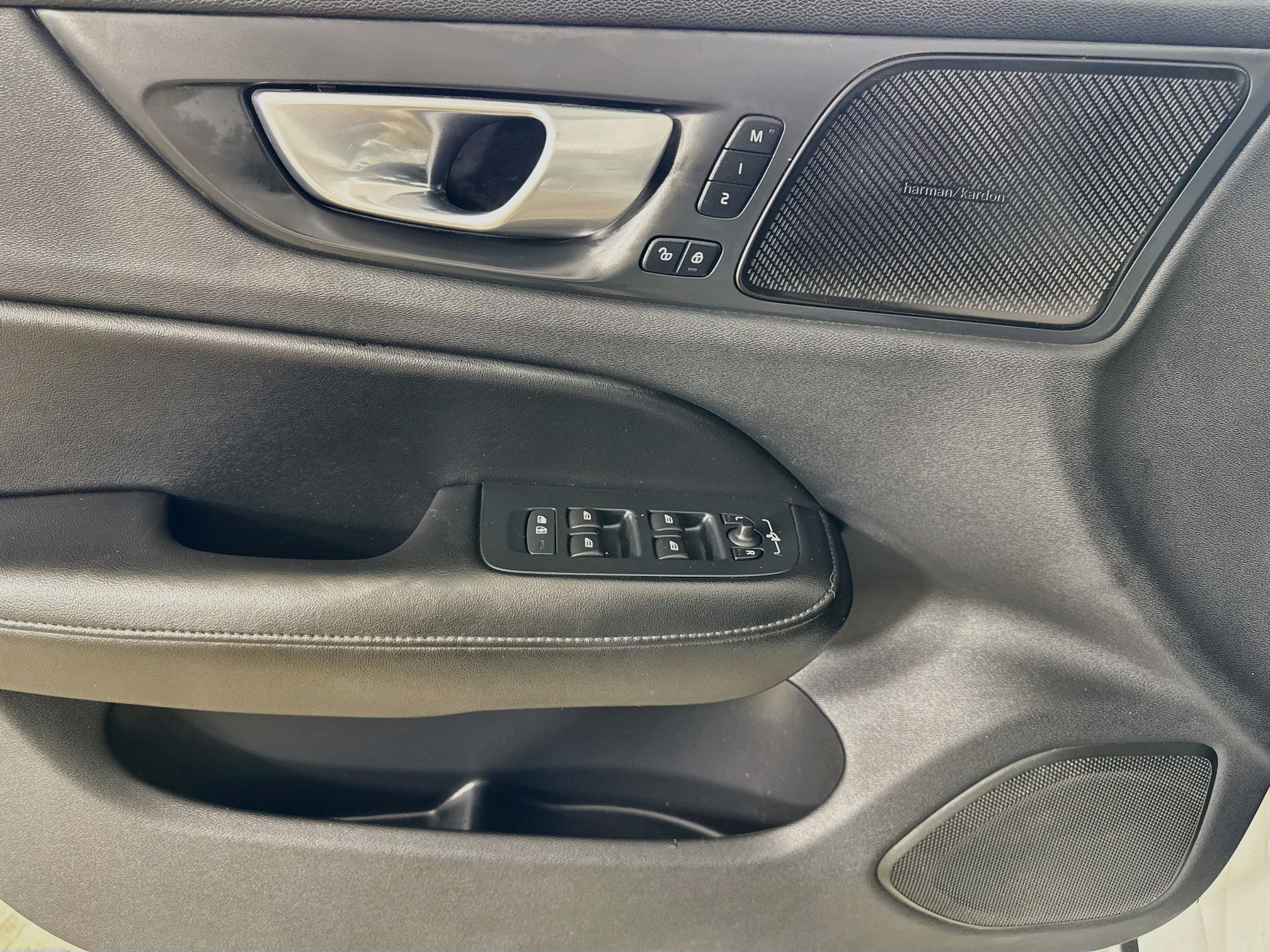 Used 2024 Volvo S60 T8 Plus w/ Climate Package AWD/4WD image 19