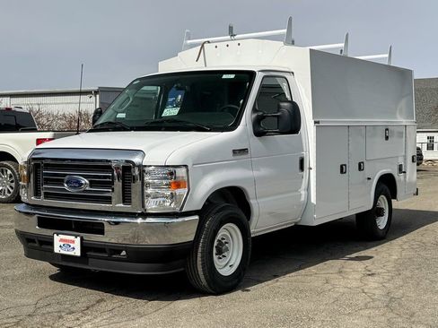 New 2025 Ford E-350 and Econoline 350 Super Duty w/ Power Equipment Group RWD image 7