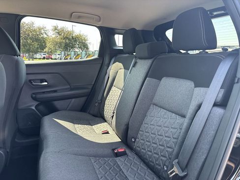 Certified 2025 Nissan Kicks SV FWD image 16