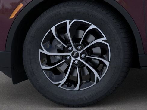 New 2025 Lincoln Nautilus Premier image 19