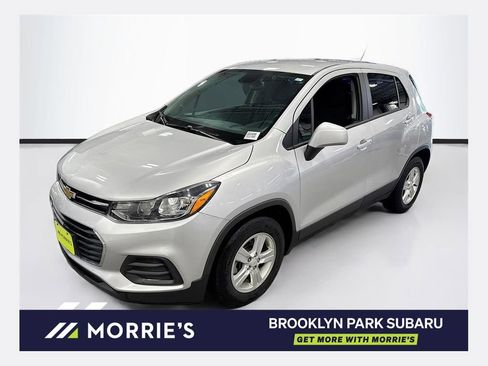 Used 2020 Chevrolet Trax LS w/ Tint and Cruise Package FWD image 1