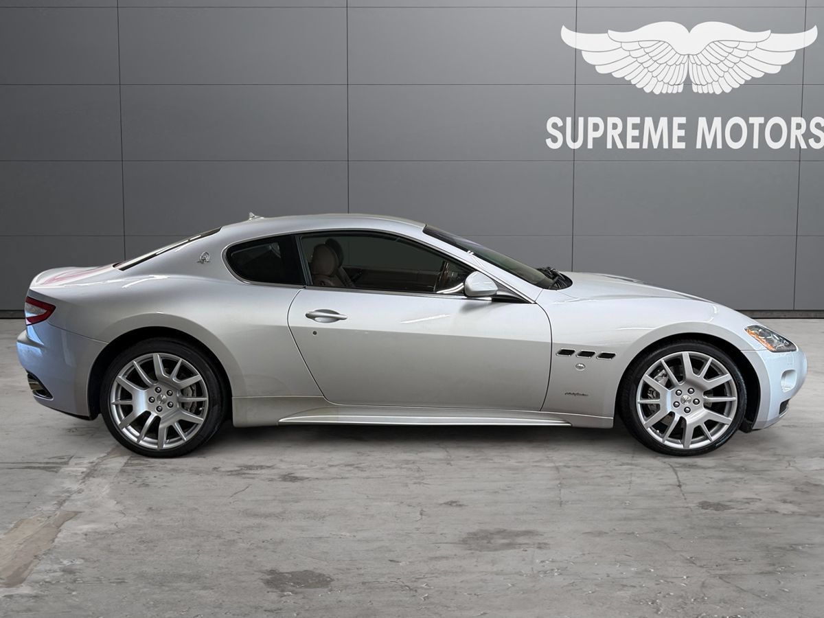 Used 2010 Maserati GranTurismo S RWD image 2