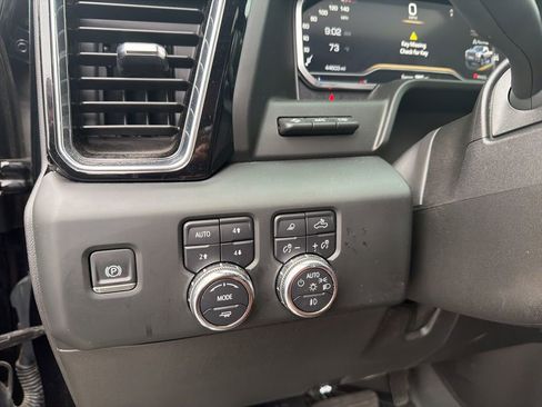 Used 2024 GMC Sierra 2500 Denali Ultimate w/ Max Trailering Package AWD/4WD image 16