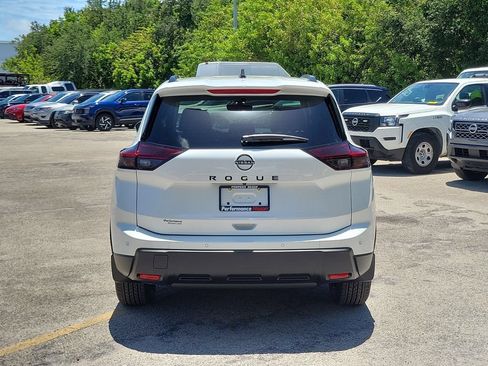 New 2026 Nissan Rogue Dark Armor FWD image 6