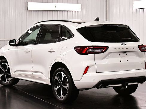 Used 2023 Ford Escape ST-Line Select w/ Tech Pack #2 AWD/4WD image 5