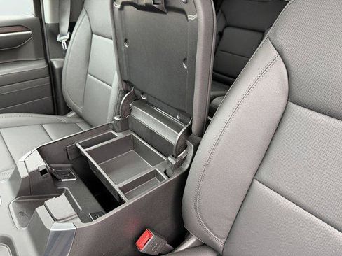 New 2026 GMC Sierra 1500 SLT w/ SLT Premium Package image 32