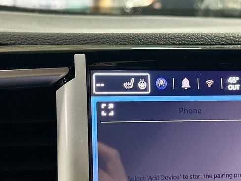 New 2026 Chrysler Pacifica Select AWD/4WD image 21