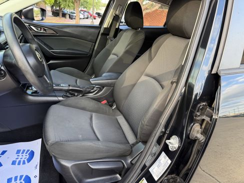 Used 2015 MAZDA MAZDA3 i Sport image 19