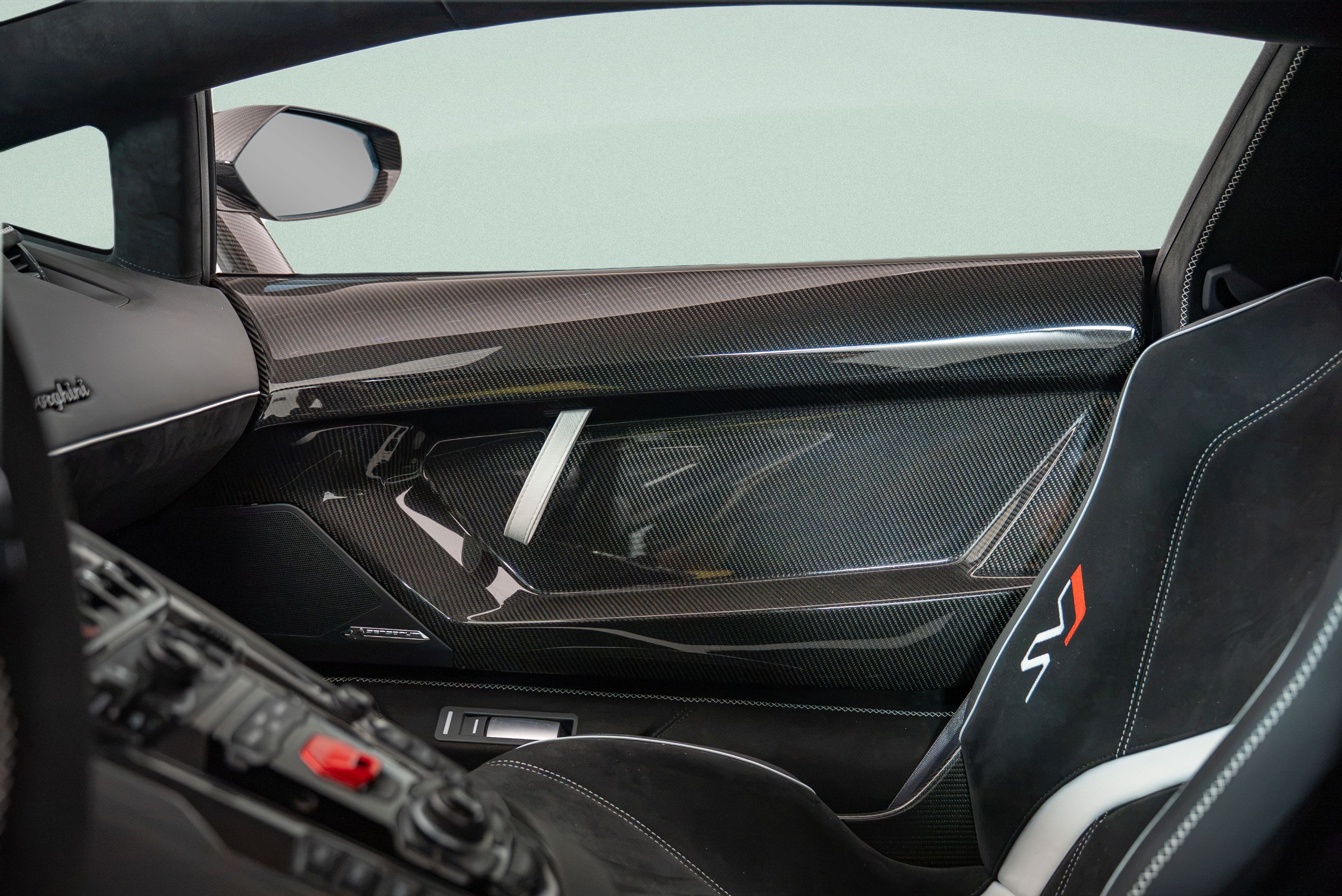Used 2020 Lamborghini Aventador SVJ AWD/4WD image 18