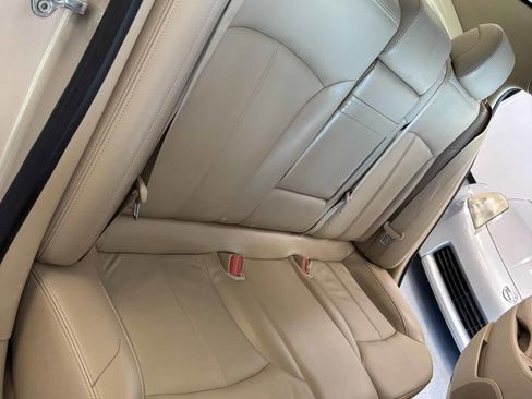 Used 2010 Buick LaCrosse CXL image 23