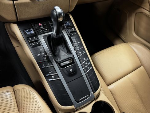 Used 2018 Porsche Macan Sport Edition image 22