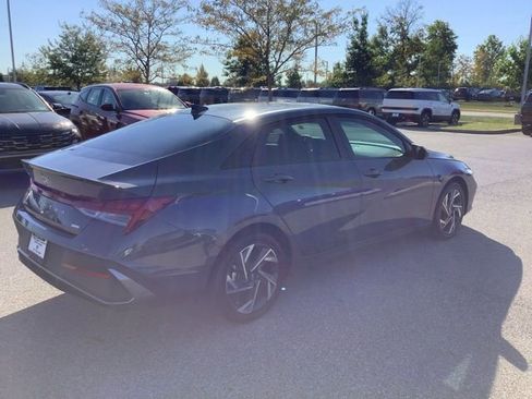 Certified 2025 Hyundai Elantra SEL image 6