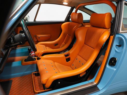 Used 1989 Porsche 911 Carrera 4 image 5