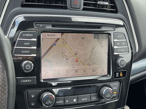 Used 2023 Nissan Maxima SR w/ Sport Mat Group image 20