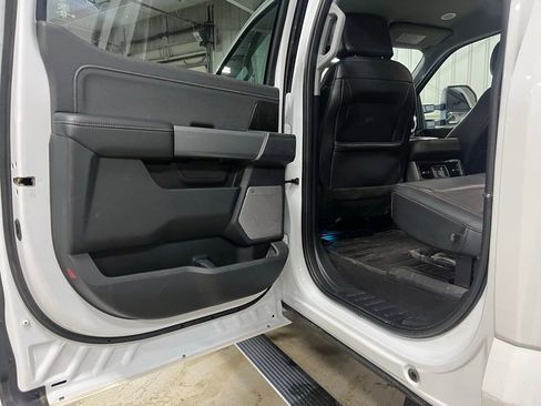 Used 2023 Ford F250 Lariat w/ Lariat Ultimate Package image 36