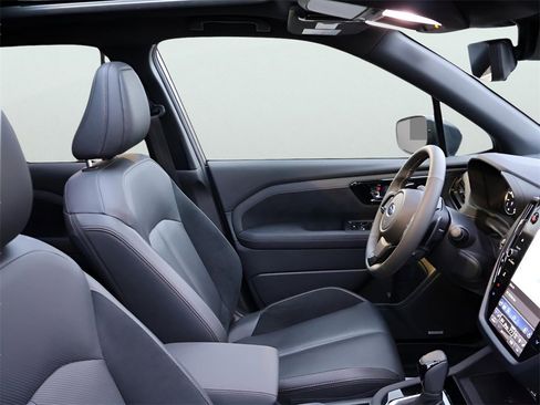 Used 2025 Subaru Forester Touring image 11