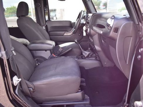 Used 2016 Jeep Wrangler Sport AWD/4WD image 22