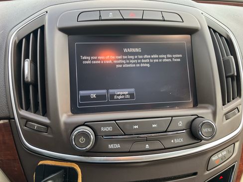 Used 2015 Buick Regal FWD image 22