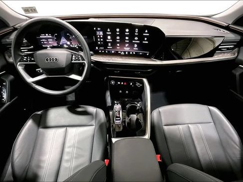 Used 2025 Audi Q5 Premium w/ Convenience Package AWD/4WD image 8