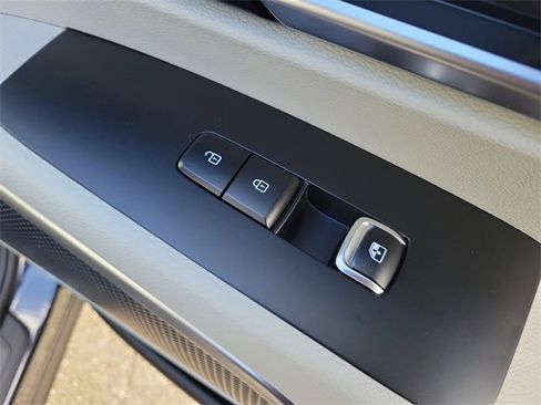 New 2025 Kia Telluride S image 11