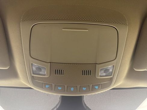 Certified 2021 Ford Edge SE image 14