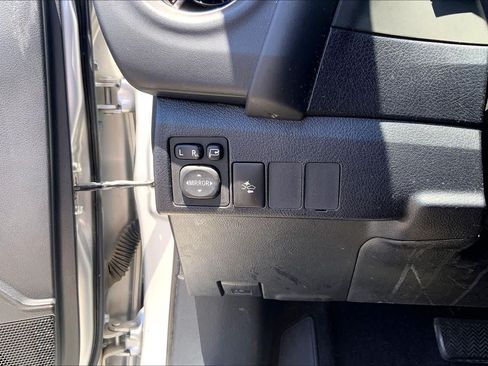 Used 2018 Toyota Corolla iM FWD image 36