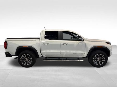 Used 2026 GMC Canyon Denali AWD/4WD image 4