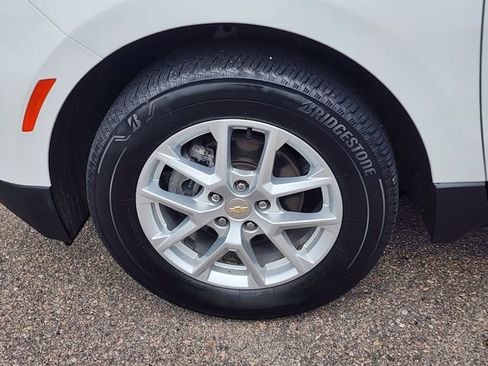 Used 2023 Chevrolet Equinox LS image 13