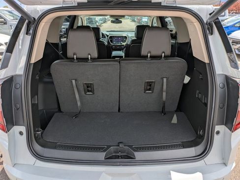 Used 2023 GMC Acadia Denali w/ Trailering Package image 23