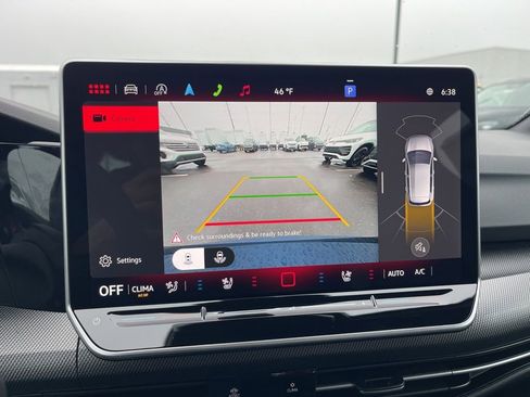 New 2026 Volkswagen GTI SE image 9