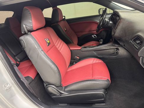 Used 2021 Dodge Challenger SXT RWD image 25