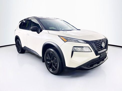 Used 2023 Nissan Rogue SV w/ SV Premium B Package AWD/4WD image 3