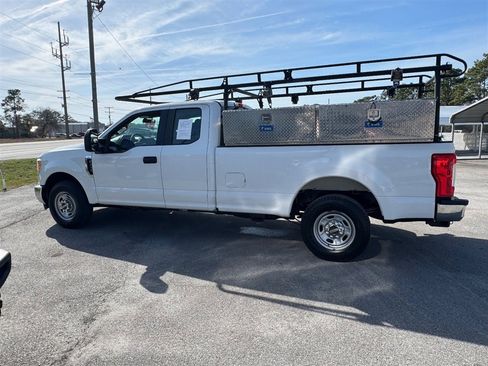 Used 2017 Ford F250 XL w/ Power Equipment Group image 6