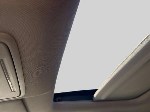 Used 2024 Honda CR-V EX image 8