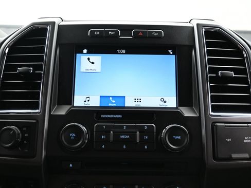 Used 2017 Ford F350 XLT w/ XLT Premium Package image 32