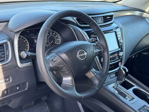 Used 2023 Nissan Murano SV image 17
