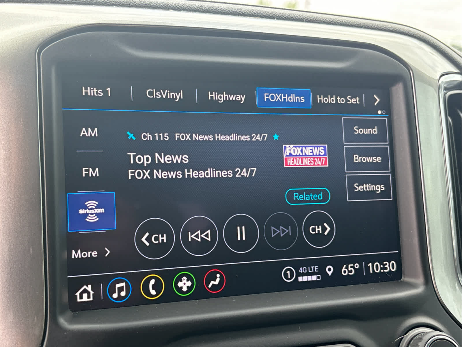 Used 2021 Chevrolet Silverado 1500 LT Trail Boss w/ Convenience Package II AWD/4WD image 17