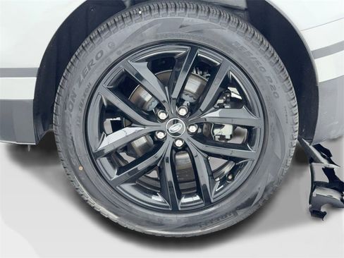 Used 2024 Land Rover Range Rover Velar S image 56