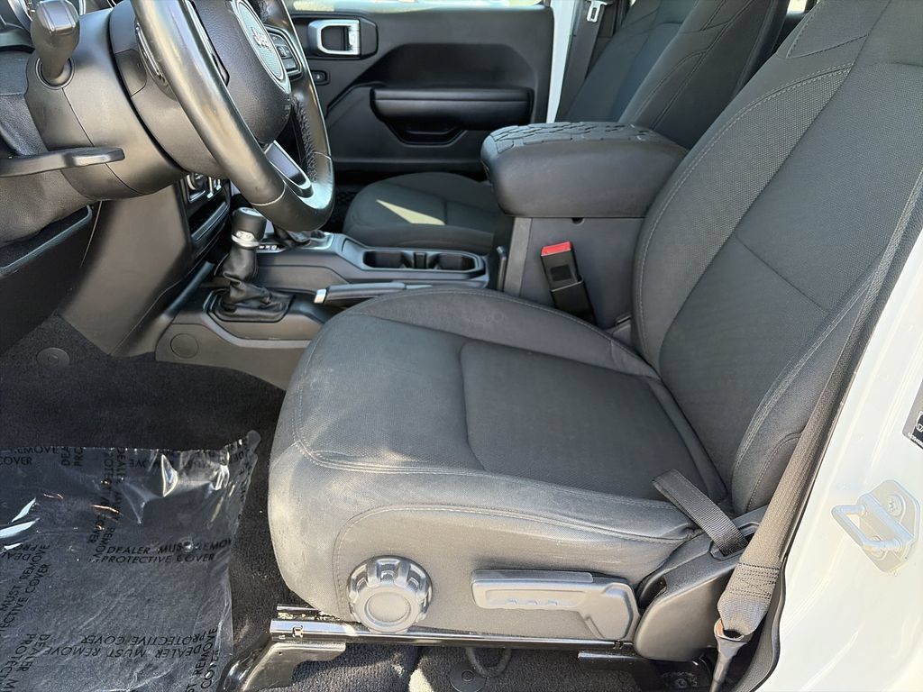 Used 2020 Jeep Wrangler Unlimited Sport S AWD/4WD image 16
