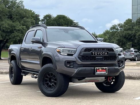 Used 2021 Toyota Tacoma TRD Pro AWD/4WD image 2