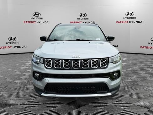 Used 2025 Jeep Compass Limited AWD/4WD image 8