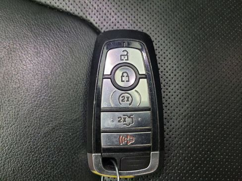 Used 2019 Ford Fusion Energi Titanium image 32