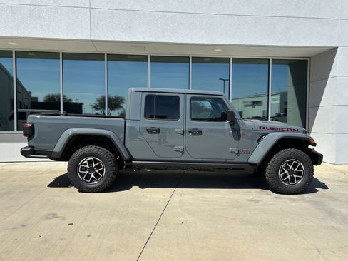 New 2026 Jeep Gladiator Rubicon AWD/4WD image 2