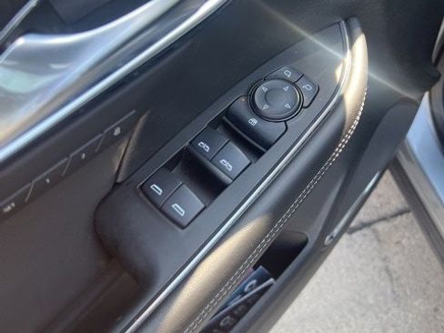 Used 2024 Buick Envision Preferred image 12