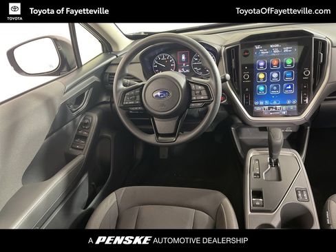 Used 2025 Subaru Crosstrek 2.0i Premium image 5