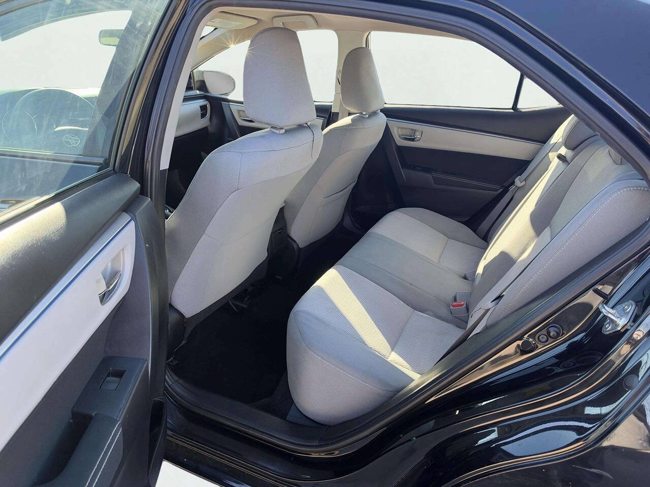 Used 2015 Toyota Corolla LE FWD image 11