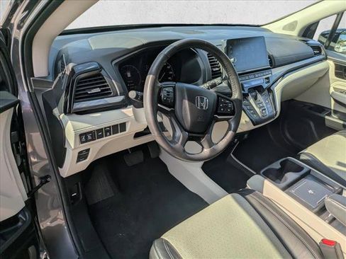 Certified 2025 Honda Odyssey Elite image 9