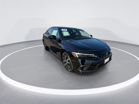Used 2023 Honda Civic EX-L image 2