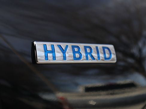 Certified 2025 MAZDA CX-50 2.5 Hybrid w/ Weather Package image 37